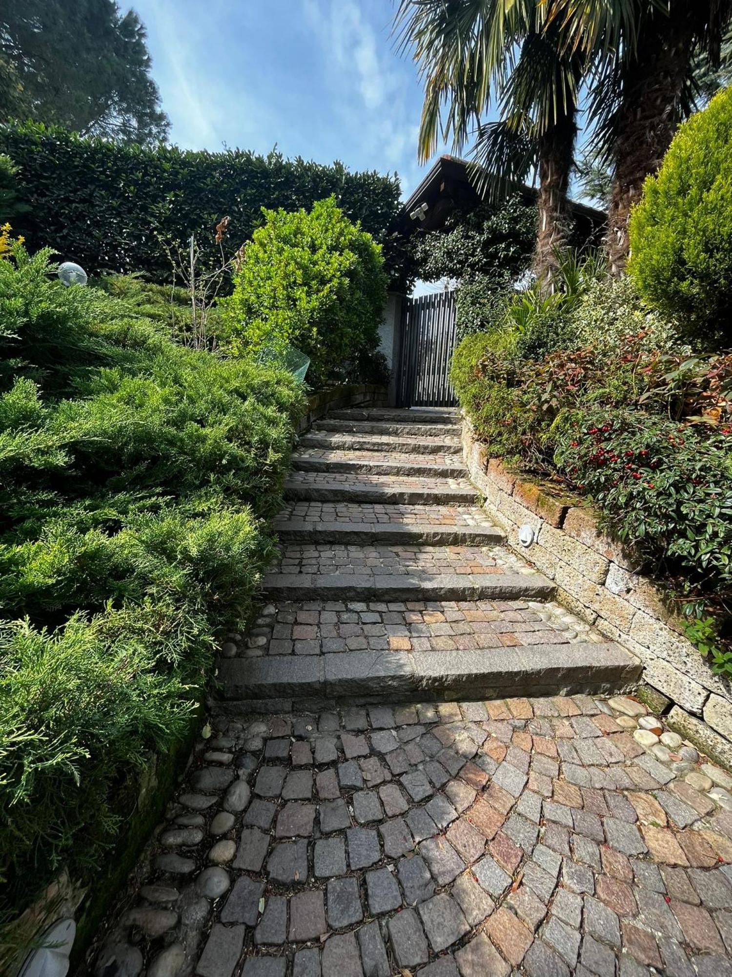 Ferienwohnung Rose'S Garden - Un Angolo Di Quiete Pino Torinese Exterior foto